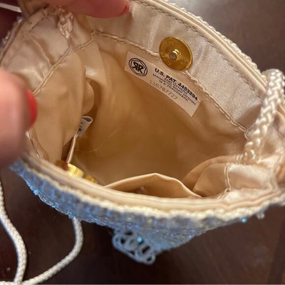 La Regale small beaded vinatge bag purse. Macrame vintage boho braided strap - Picture 3 of 4